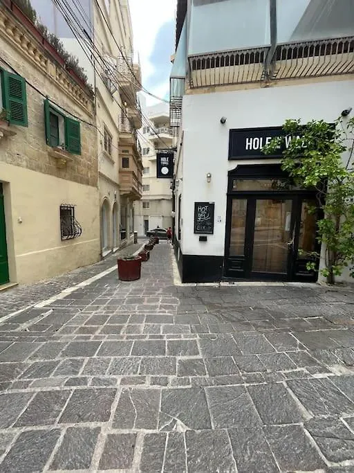 Sliema Piccolo- Steps Away To Everything Apartment Malta