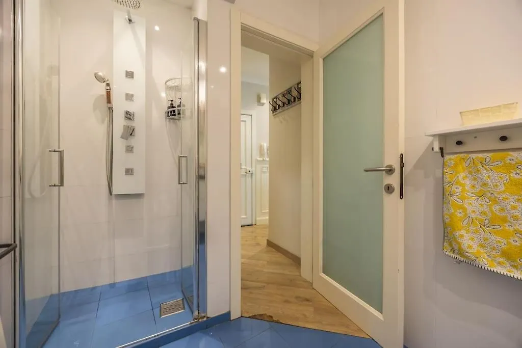 Sliema Piccolo- Steps Away To Everything Apartment 0*,  Malta